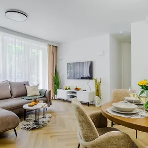  Apartment Lumina Lux With A Balcony Near Palace Of Culture And Science